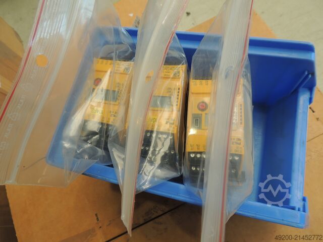 Safety control base unit Pilz PNOZ m B0