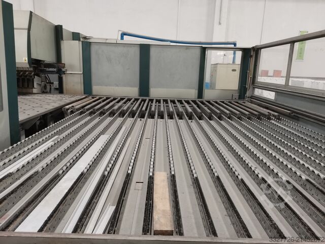 Blechbearbeitungszentrum Salvagnini P4-2516