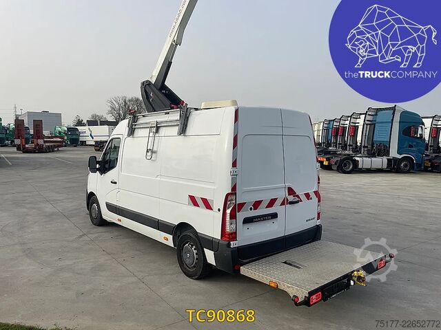Lifting platform Renault Master 145.35 Nacelle