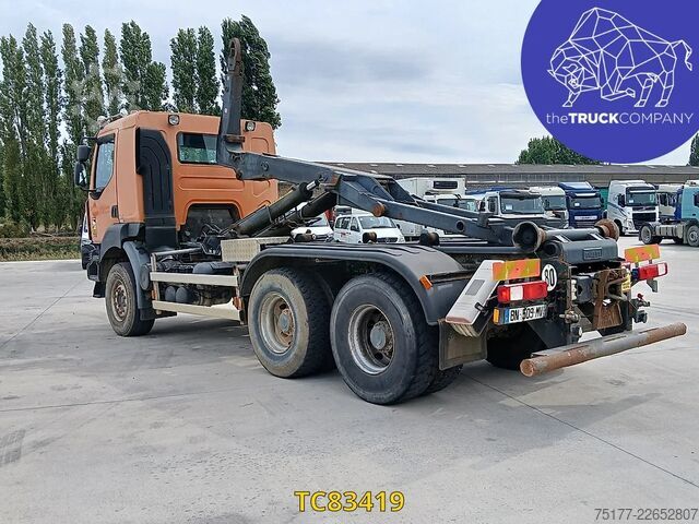Container transportation Renault Kerax 370