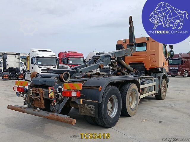 Container transportation Renault Kerax 370