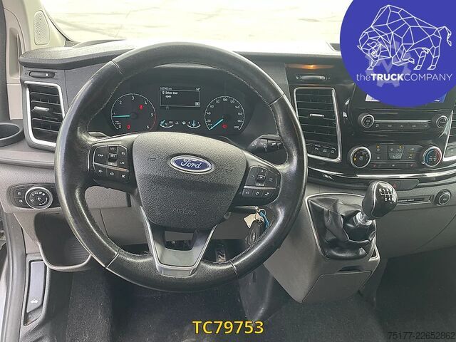 Passenger transportation Ford Transit Custom L2H1 5 - Places