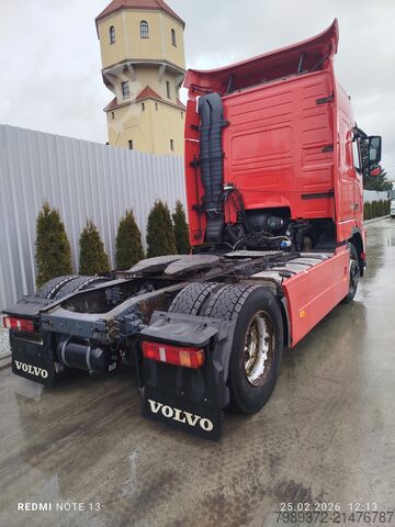 Standard tractor unit Volvo FH 500