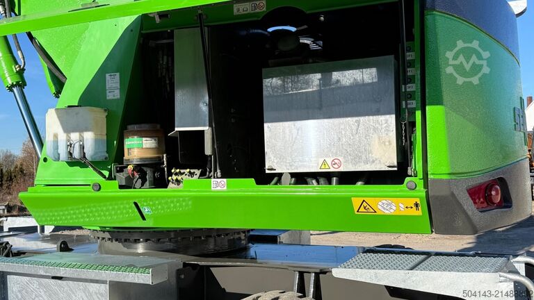 Material handler Sennebogen 821E