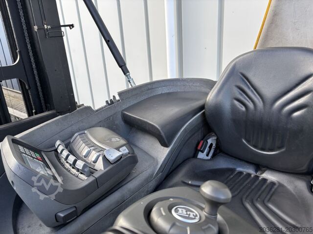 Reach Truck BT VRE150