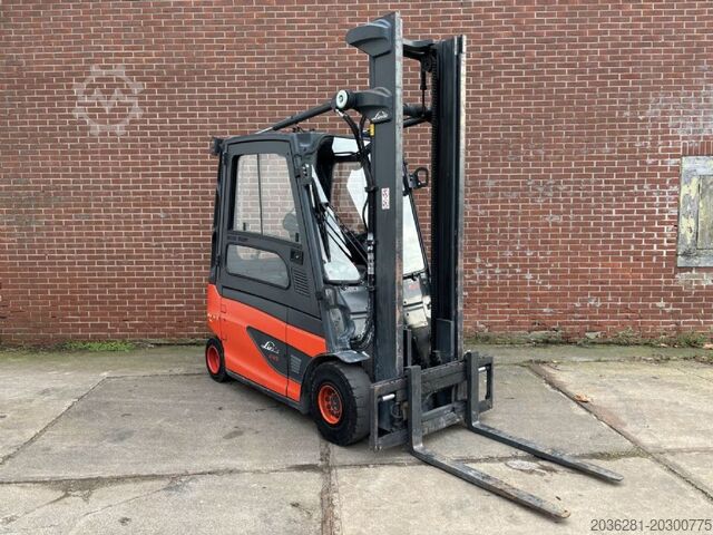 Electric 4-wheel forklift Linde E25L-01
