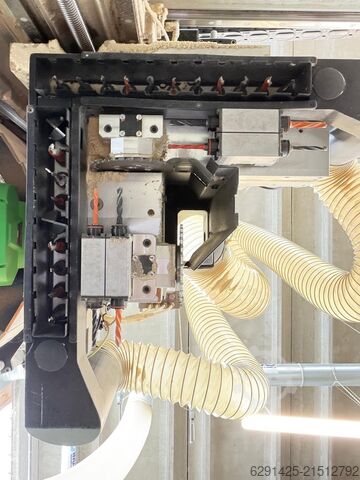 Bearbeitungszentrum BIESSE ROVER B 1638