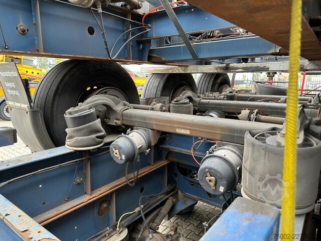 Containertransport Krone stack of 3x 2013/2014 KRONE 40FT/45FT chassis /...