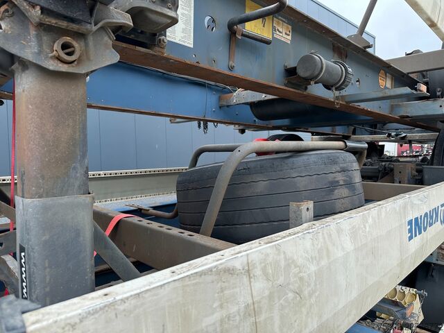 Containertransport Krone stack of 3x 2013/2014 KRONE 40FT/45FT chassis /...