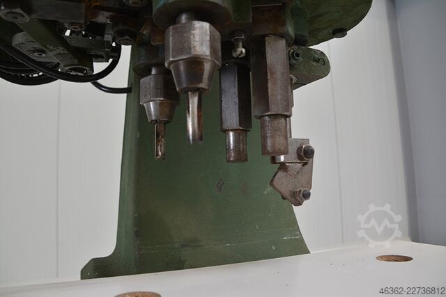 Oszillierende Bohrmaschine – Astfräsmaschine -- --