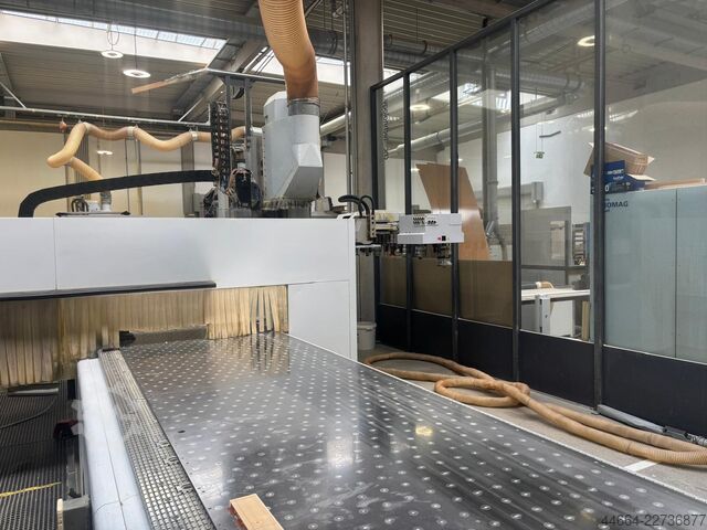 Bearbeitungszentrum HOMAG BOF 211/40/F/R Profiline