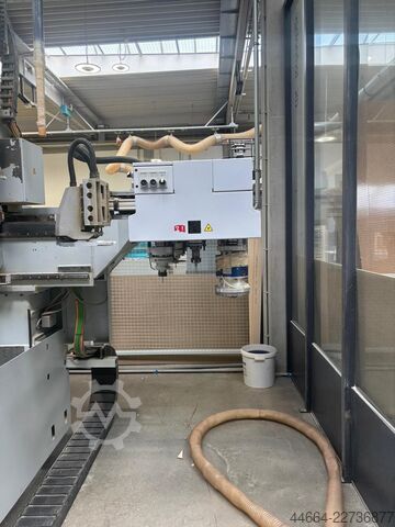 Bearbeitungszentrum HOMAG BOF 211/40/F/R Profiline