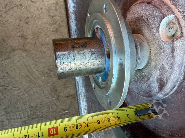 Elektromotor Dietz FDR 132SB/2Q 7,5kW 2920U/min 380V B5 IP54 Silnik elektryczny Dietz FDR 132SB/2Q 7.5kW 2920rpm 380V B5 IP54 Silnik elektryczny Dietz FDR 132SB/2Q 7.5kW 2920rpm 380V B5 IP54