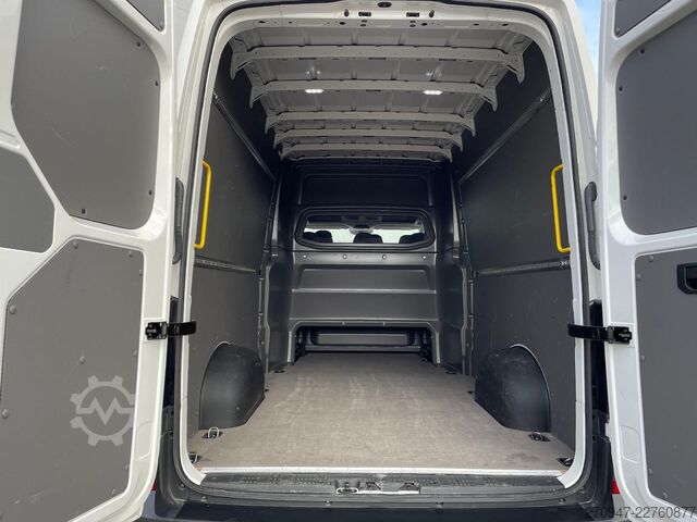 High top van VW Crafter MIXTO 35 L4H3 NAV RFK äden