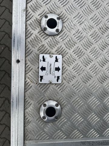 Transporter mit Koffer MERCEDES-BENZ Atego 816 L 4 m Koffer LBW Koffer-Heizung Kamera