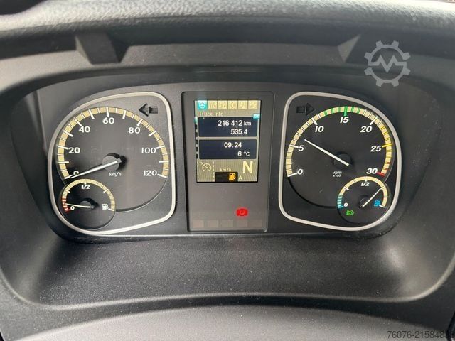 Transporter mit Koffer MERCEDES-BENZ Atego 816 L 4 m Koffer LBW Koffer-Heizung Kamera