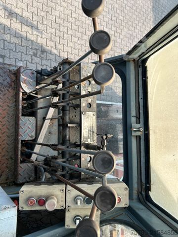 Autokran MERCEDES-BENZ 2632 HMK Dachdeckerkran 6x6