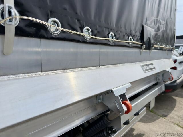 Curtain sider van RENAULT Master Pritsche Plane 170PS LBW BackSleeper Tach
