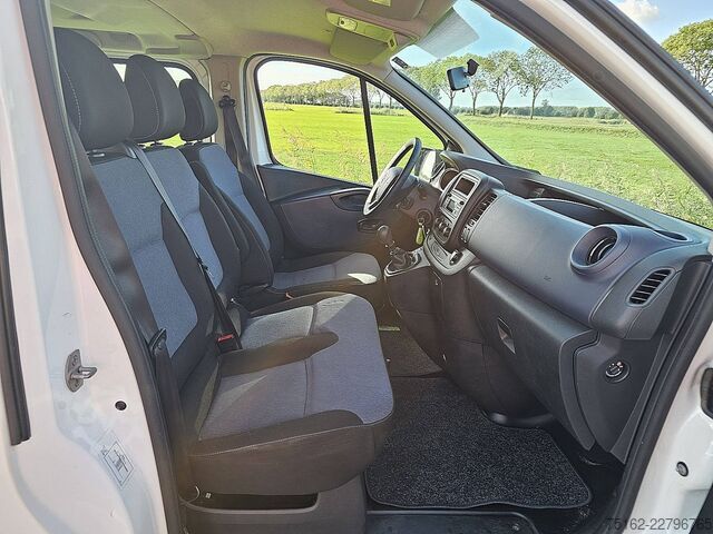 Passenger transportation OPEL VIVARO 1.6 L1H1 Kombi 9P Airco