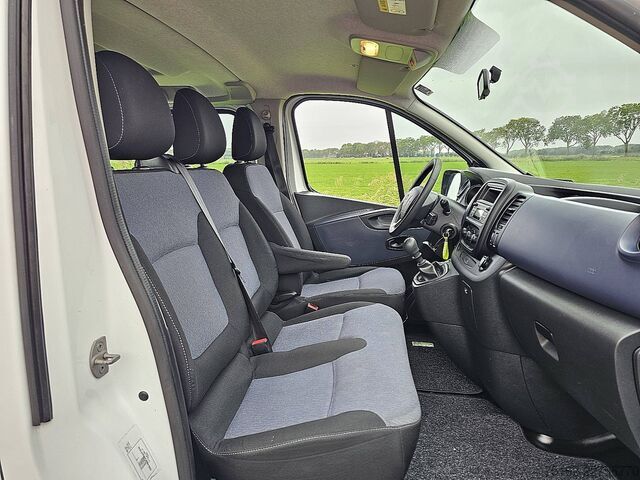 Passenger transportation OPEL VIVARO 1.6 L1H1 Kombi 9P Airco