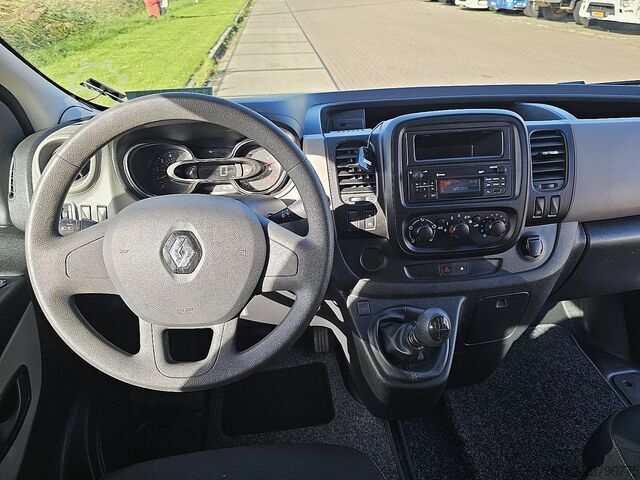 Passenger transportation RENAULT TRAFIC 1.6 DCI L1H1 Kombi 8-Pers AC