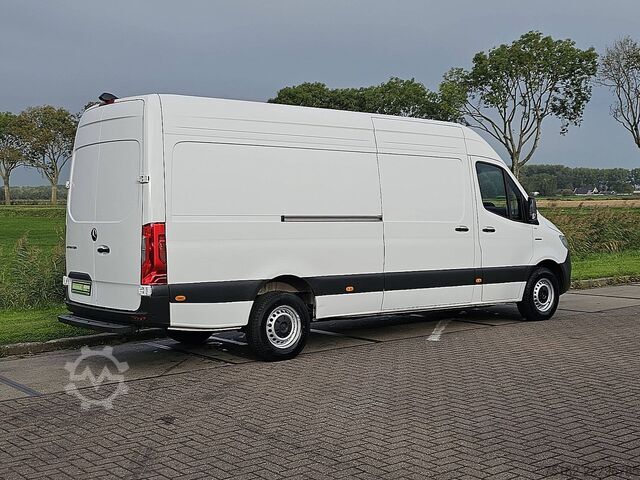 High-roof van MERCEDES-BENZ ESPRINTER L3H2 81 kWh AC/DC