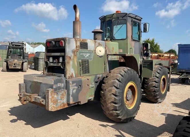 Loader Dresser International M 10 A loader 1983