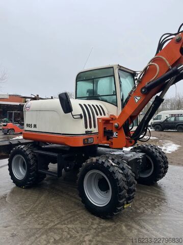 Mobile excavator Terex 
