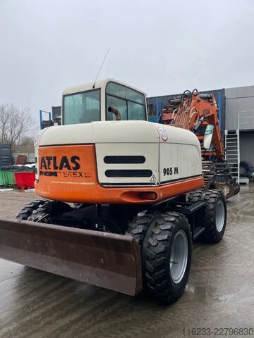 Mobile excavator Terex 