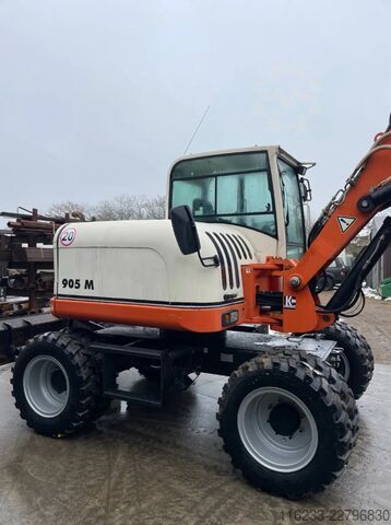 Mobile excavator Terex 
