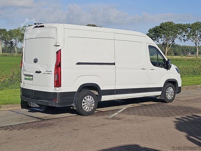 High-roof van MAXUS DELIVER 9 2.0 CIT BPM vrij ac camera