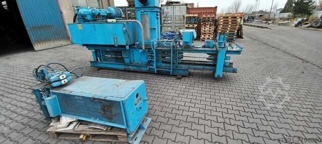 Hydraulic press for paper. American Baler CO hydrauliczna