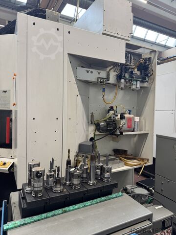 Vertikales Bearbeitungszentrum HERMLE C 30 V