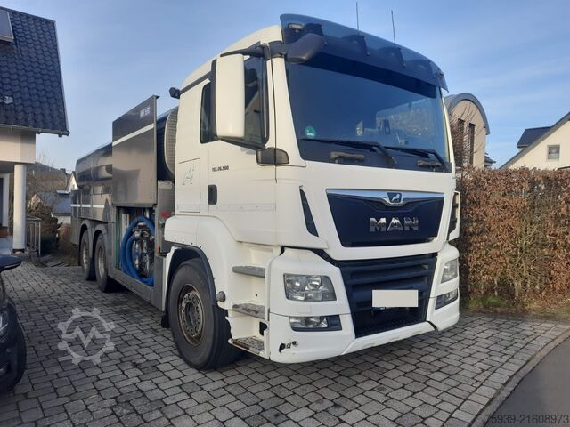 LKW mit Tankaufbau MAN TGS 26.500 6x2
