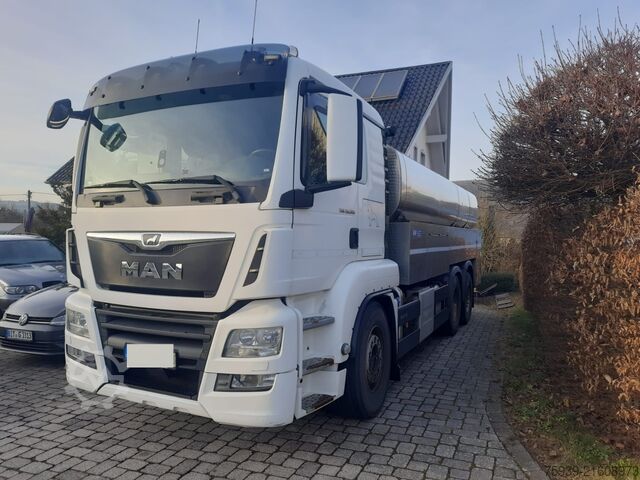 Tanker truck MAN TGS 26.500 6x2