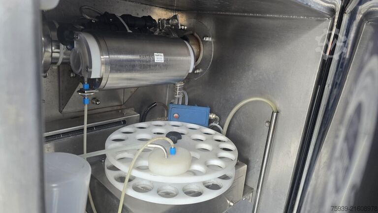 LKW mit Tankaufbau Volvo FH 500 6x2