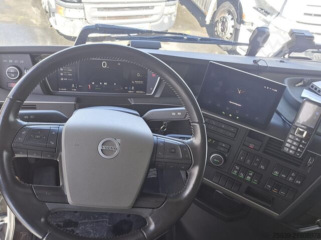 LKW mit Tankaufbau Volvo FH 500 6x2