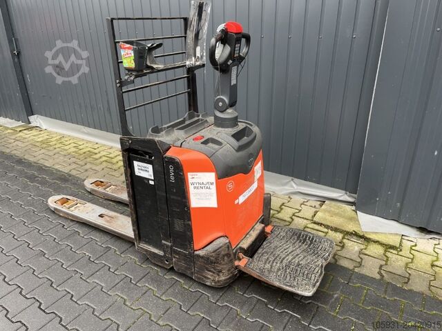 Electric Pallet Truck BT LPE200