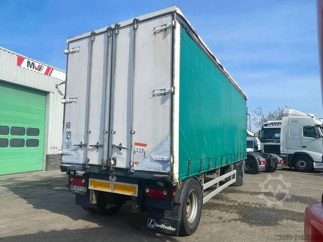 Schiebeplanen Leciñena air susrpansion,  double axels