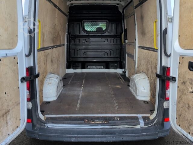 Panel van VW Crafter Kasten MR3640mm+Hoch 3,5t*R-Kam Klima