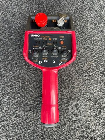 Minikran Unic URW 506 CDER