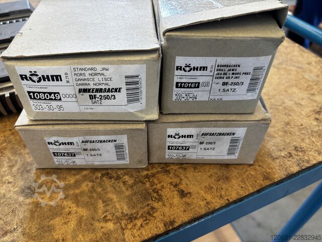 Three-jaw chuck RÖHM DURO-M 250