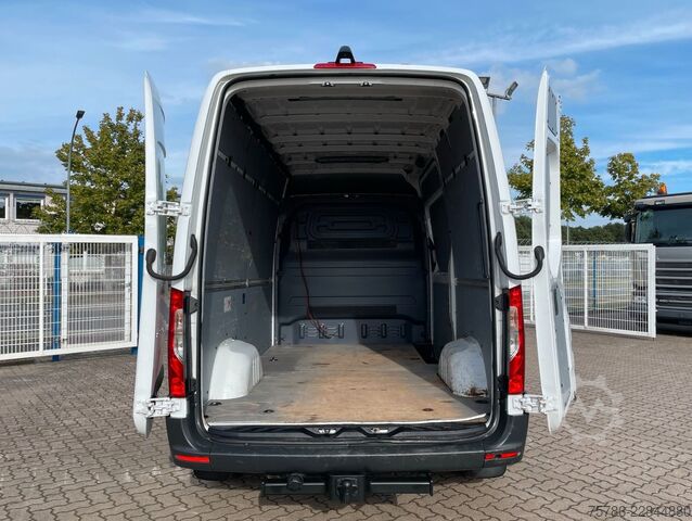 High top van MERCEDES-BENZ Sprinter 316 CDI L2H2/ AC/ Navi/ Cam/ AHK 3.5t
