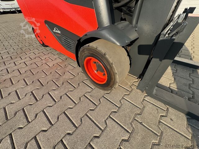 Electric - 4 wheels Linde E20PL-386-02 + Ladegerät 3775 --EK