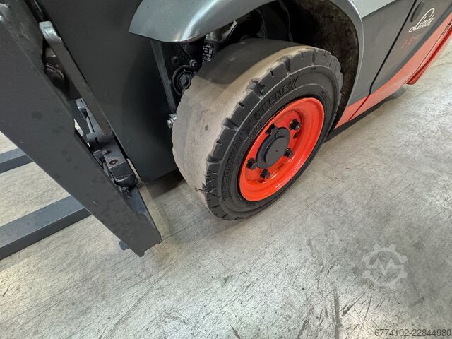 Electric - 3 wheels Linde E12-386-02 + Ladegerät 3550 --EK