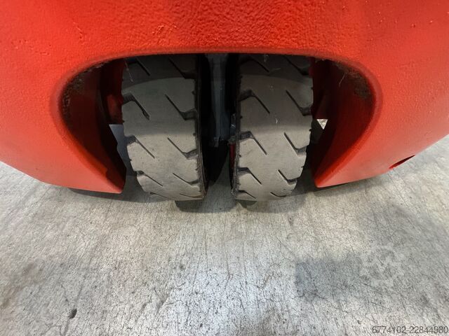 Electric - 3 wheels Linde E12-386-02 + Ladegerät 3550 --EK