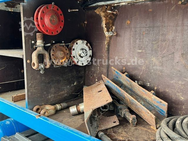 Abschleppwagen MAN F90 24.292 FVL/BL 6x2 Abschleppvorrichtung/Kran