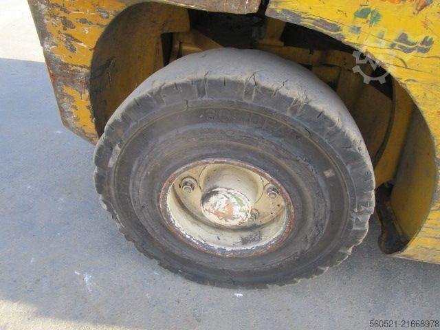 Dieselstapler Yale GDP30VX - Triplex-Freihub 4,9m + ZINKENVERSTELLER