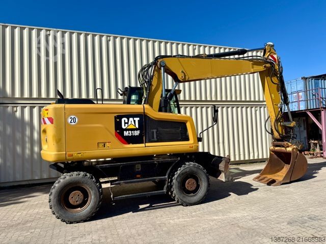 Mobilbagger CATERPILLAR M318F / 9.852 H / Deutsche Maschine