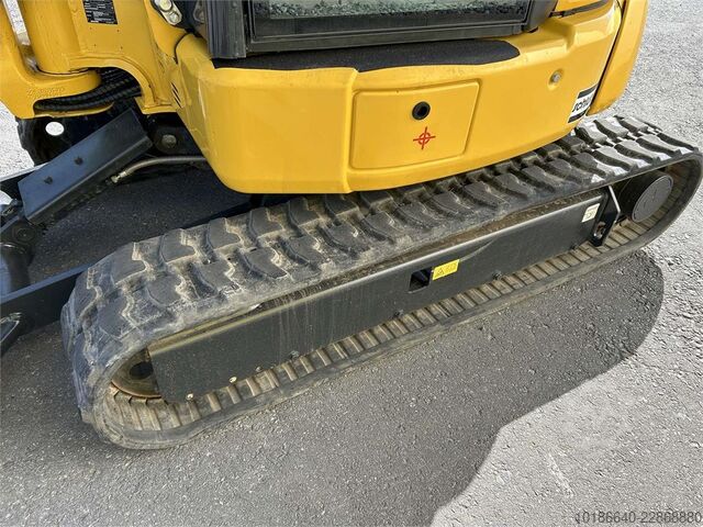 Komatsu PC30MR-5 Komatsu PC30MR-5